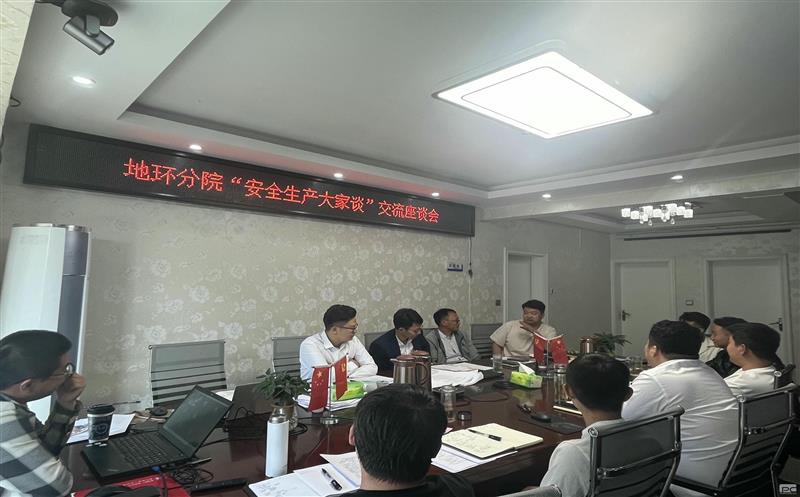 徲  徲̸